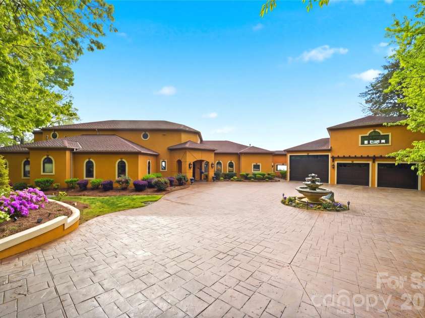 7139 Eastbrook Lane, Sherrills Ford, NC 28673.  MLS# CAR4369529, YatesRealty ID 21646. 