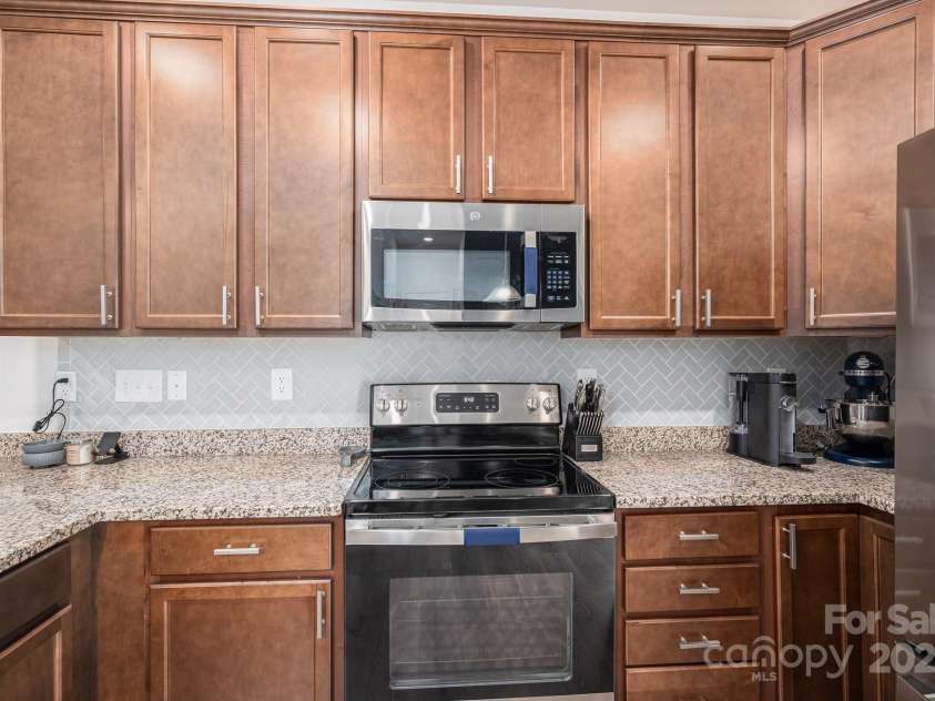 348 Zocalo Drive, Gastonia, NC 28056.  MLS# CAR4259017, YatesRealty ID 21648. 