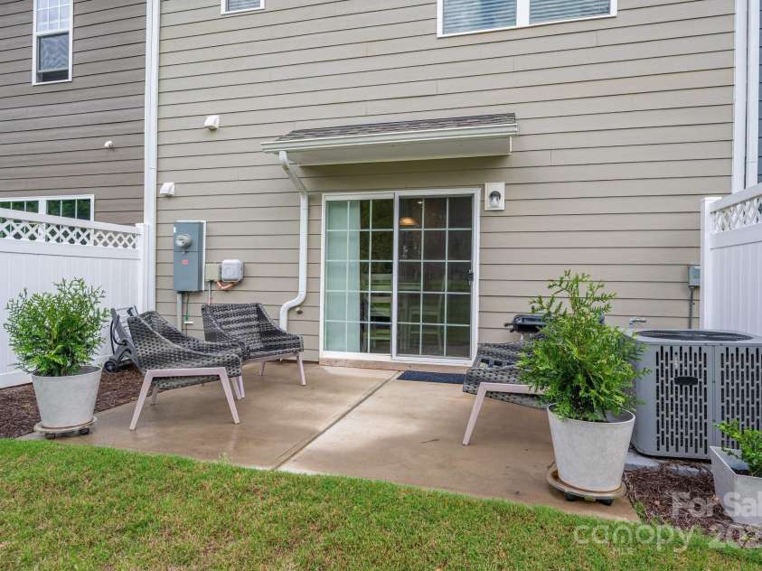 348 Zocalo Drive, Gastonia, NC 28056.  MLS# CAR4259017, YatesRealty ID 21648. 