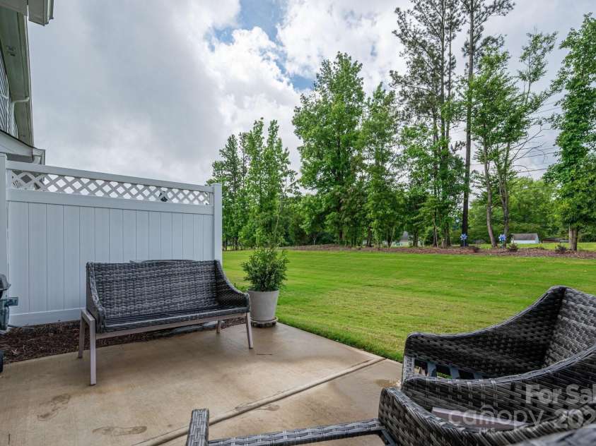348 Zocalo Drive, Gastonia, NC 28056.  MLS# CAR4259017, YatesRealty ID 21648. 