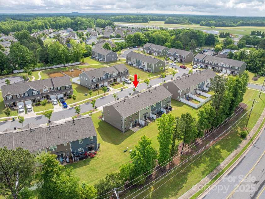 348 Zocalo Drive, Gastonia, NC 28056.  MLS# CAR4259017, YatesRealty ID 21648. 