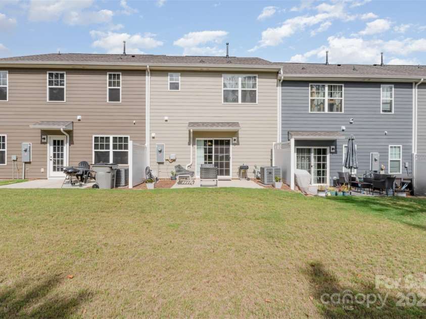 348 Zocalo Drive, Gastonia, NC 28056.  MLS# CAR4306687, YatesRealty ID 21648. Back patio