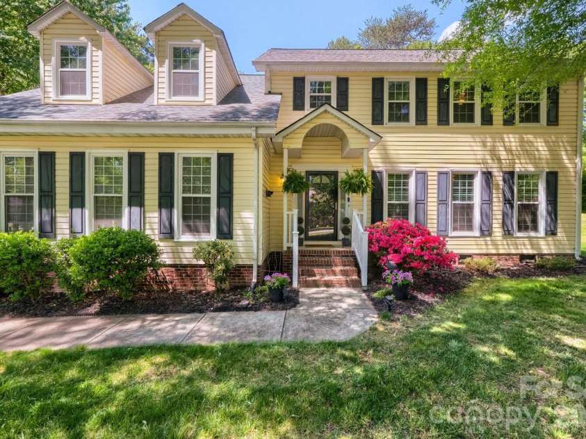 120 Brittany Way, Salisbury, NC 28146.  MLS# CAR4374975, YatesRealty ID 21649. 