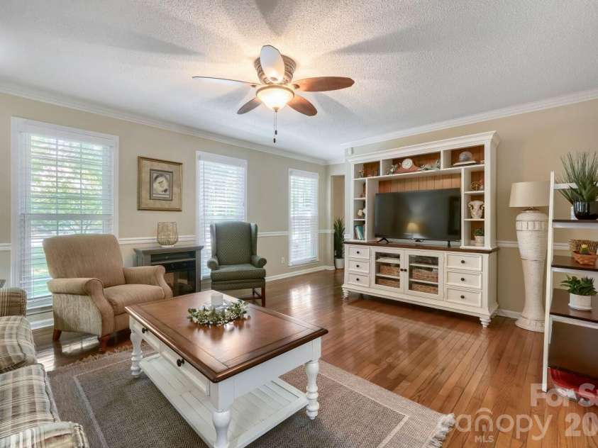 120 Brittany Way, Salisbury, NC 28146.  MLS# CAR4374975, YatesRealty ID 21649. 