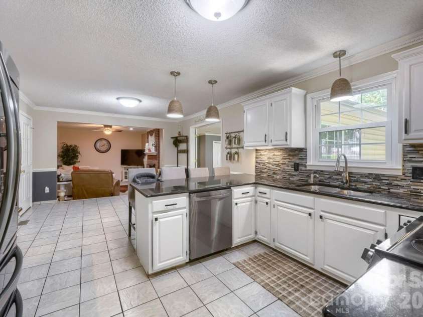 120 Brittany Way, Salisbury, NC 28146.  MLS# CAR4374975, YatesRealty ID 21649. 