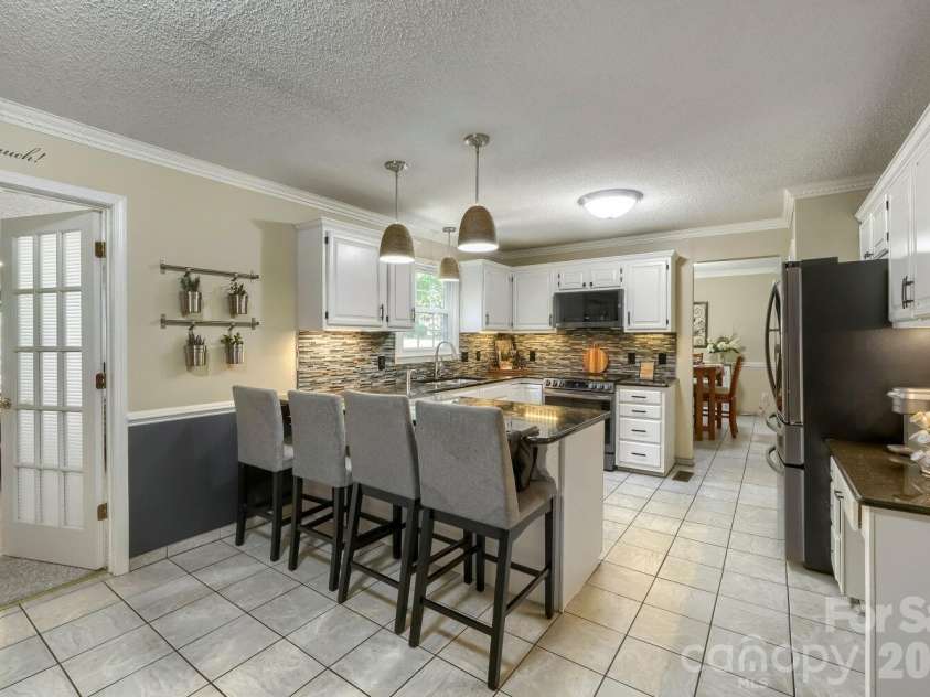 120 Brittany Way, Salisbury, NC 28146.  MLS# CAR4374975, YatesRealty ID 21649. 