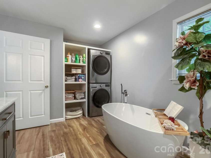 120 Brittany Way, Salisbury, NC 28146.  MLS# CAR4374975, YatesRealty ID 21649. 
