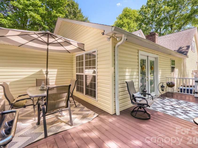 120 Brittany Way, Salisbury, NC 28146.  MLS# CAR4374975, YatesRealty ID 21649. 