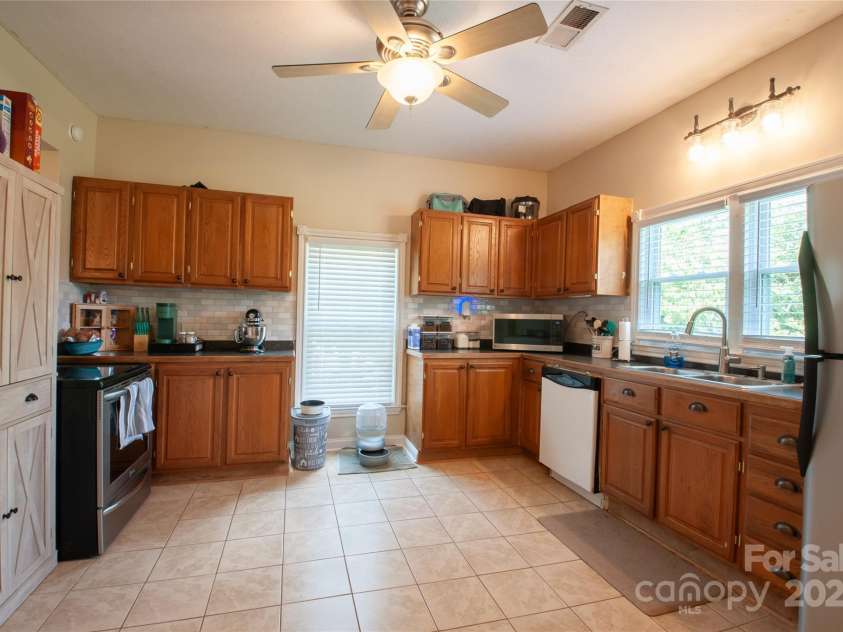 505 Eastway Drive, Troutman, NC 28166.  MLS# CAR4268041, YatesRealty ID 21649. 