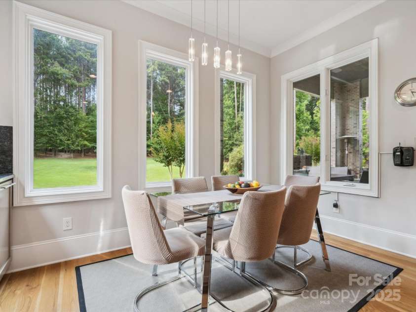 172 Barber Loop, Mooresville, NC 28117.  MLS# CAR4269410, YatesRealty ID 21652. Breakfast nook