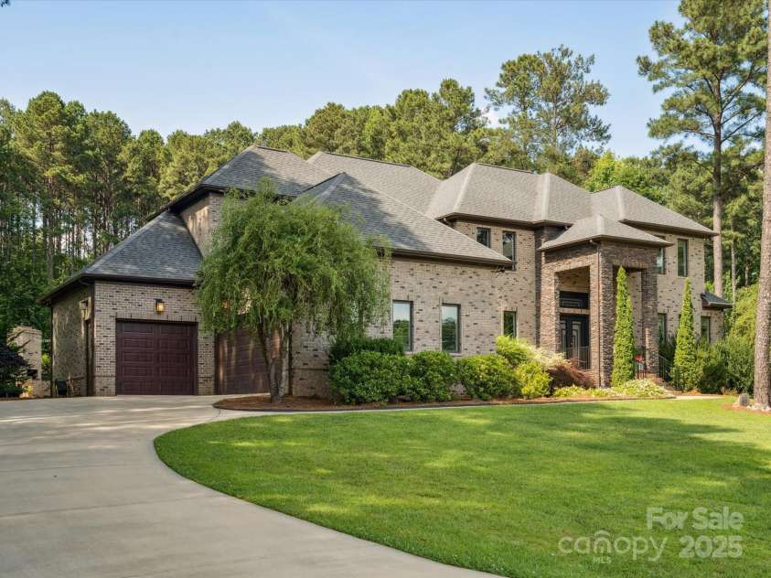 172 Barber Loop, Mooresville, NC 28117.  MLS# CAR4269410, YatesRealty ID 21652. Welcome to 172 Barber Loop!