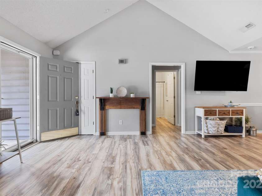 1507 Breckenwood Drive, Rock Hill, SC 29732.  MLS# CAR4272300, YatesRealty ID 21653. 