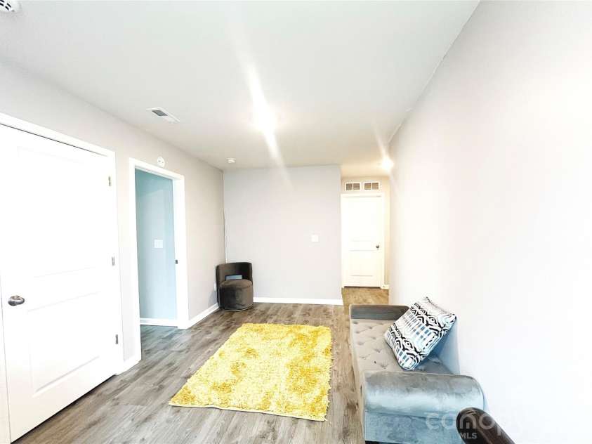 3044 Winesap Drive, Dallas, NC 28034.  MLS# CAR4371455, YatesRealty ID 21653. 