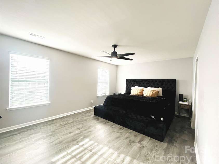 3044 Winesap Drive, Dallas, NC 28034.  MLS# CAR4371455, YatesRealty ID 21653. 