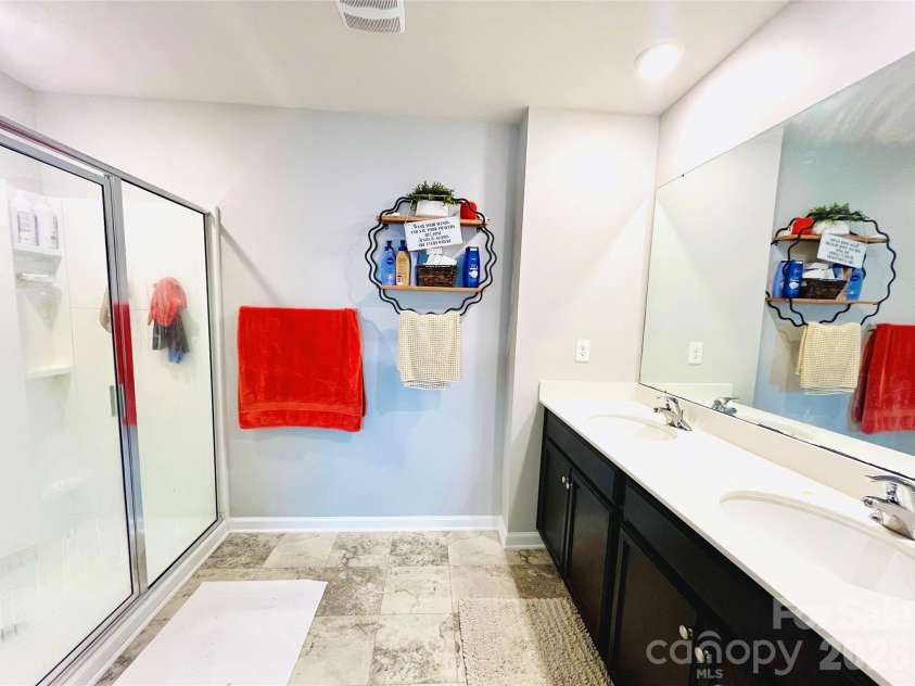 3044 Winesap Drive, Dallas, NC 28034.  MLS# CAR4371455, YatesRealty ID 21653. 