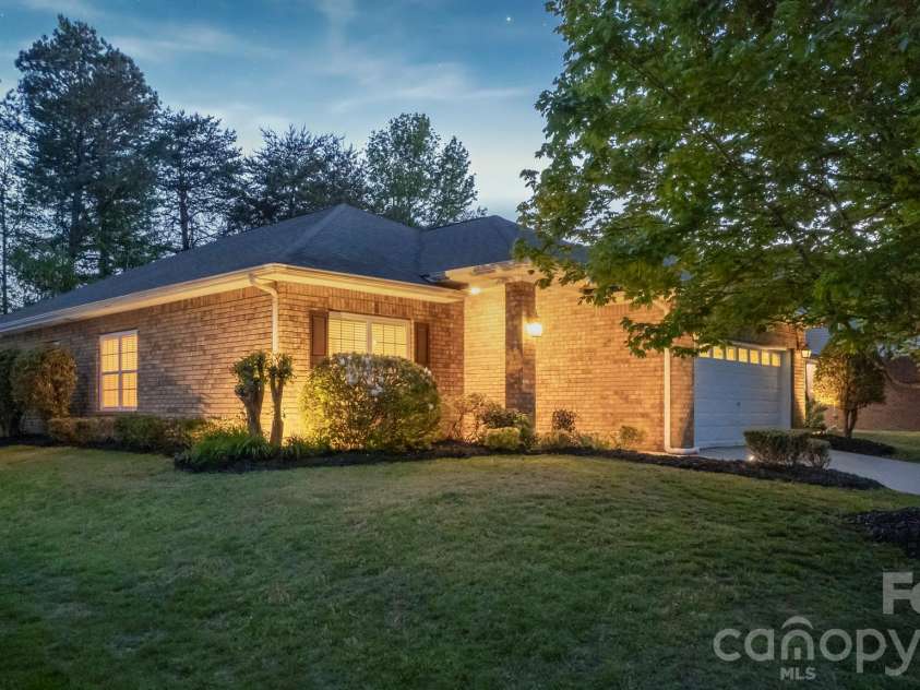 7224 Caley Street, Denver, NC 28037.  MLS# CAR4372799, YatesRealty ID 21654. 