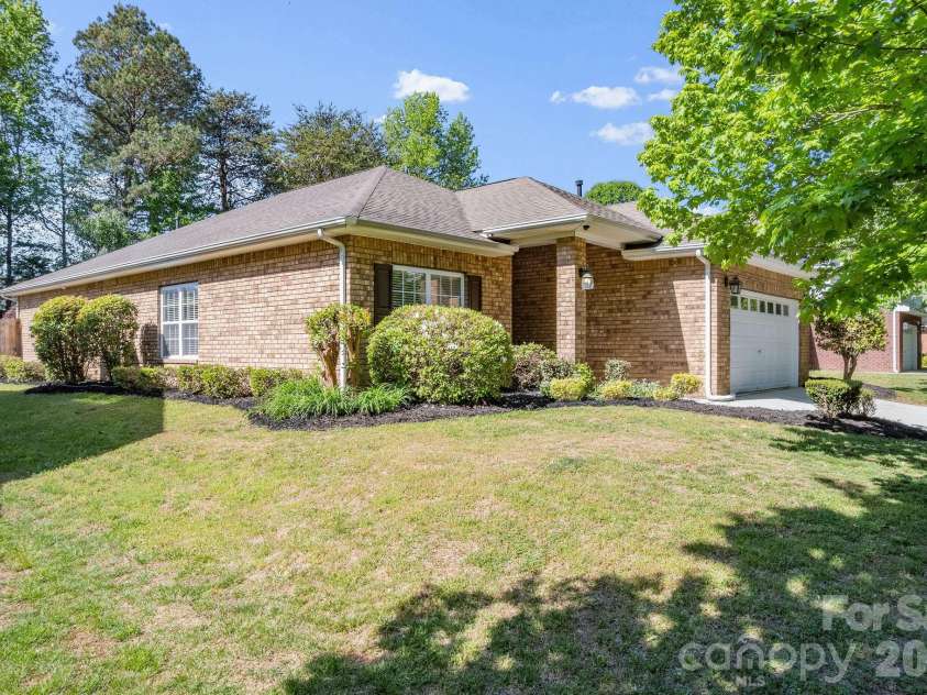 7224 Caley Street, Denver, NC 28037.  MLS# CAR4372799, YatesRealty ID 21654. 