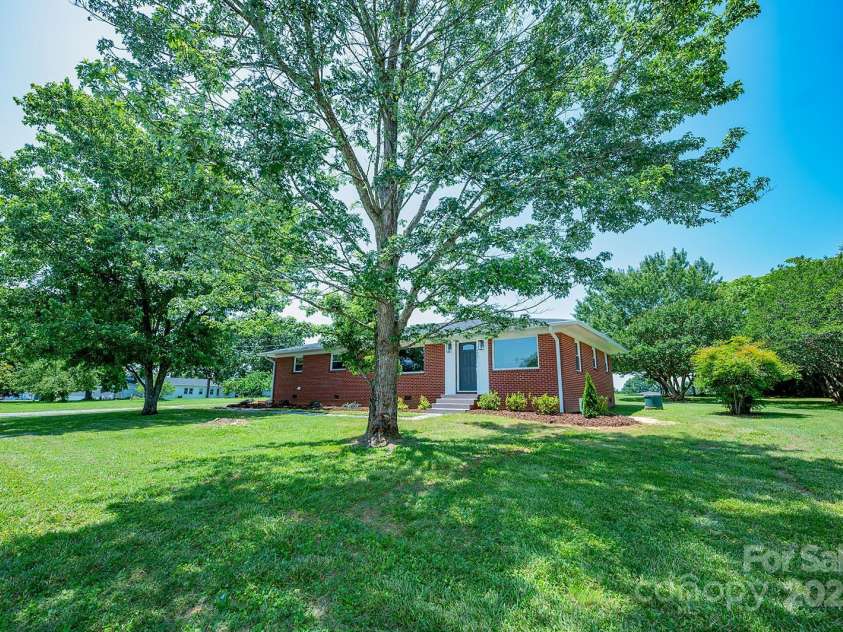1696 Race Path Church Road, Mooresboro, NC 28114.  MLS# CAR4269801, YatesRealty ID 21655. 