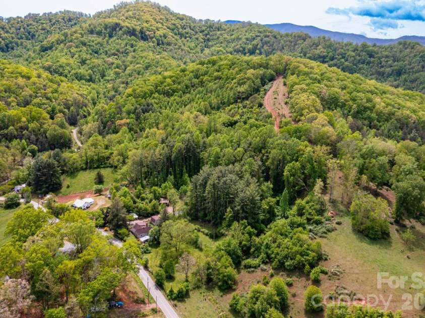 1492 Murray Road, Canton, NC 28716.  MLS# CAR4376547, YatesRealty ID 21656. 