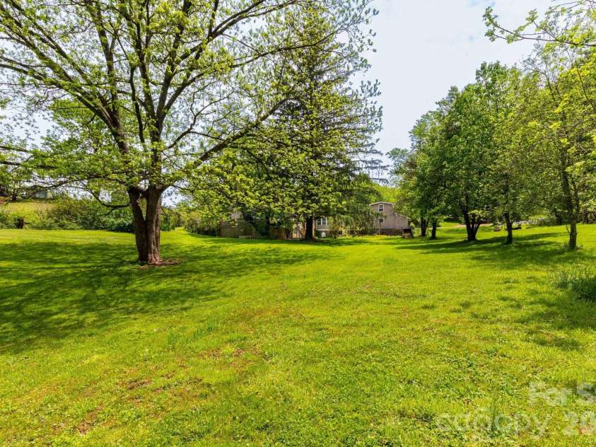 1492 Murray Road, Canton, NC 28716.  MLS# CAR4376547, YatesRealty ID 21656. Lawn