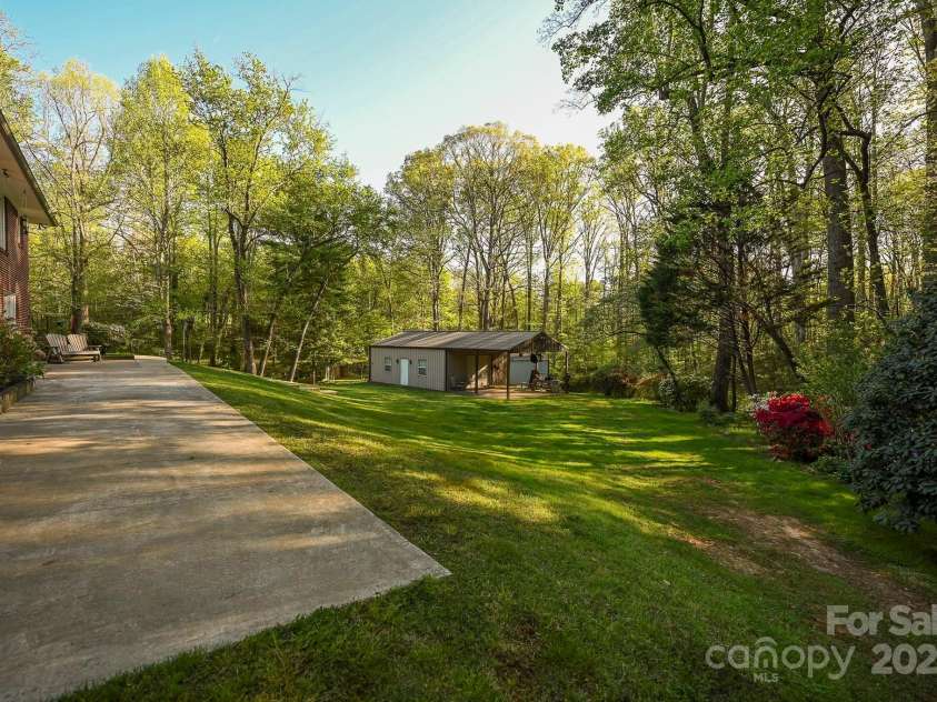 183 Creekside Drive, Forest City, NC 28043.  MLS# CAR4199948, YatesRealty ID 21656. 