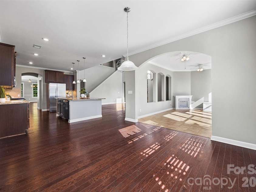 213 Candella Drive, Matthews, NC 28104.  MLS# CAR4365579, YatesRealty ID 21657. 
