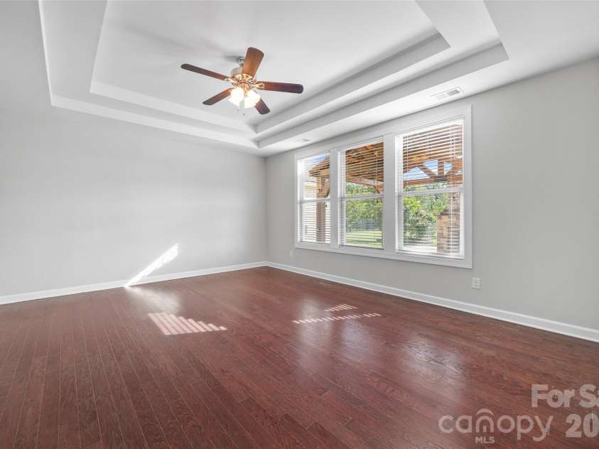 213 Candella Drive, Matthews, NC 28104.  MLS# CAR4365579, YatesRealty ID 21657. 