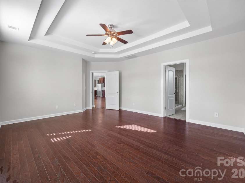 213 Candella Drive, Matthews, NC 28104.  MLS# CAR4365579, YatesRealty ID 21657. 
