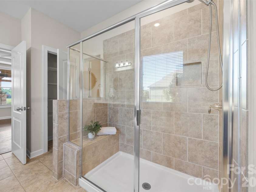 213 Candella Drive, Matthews, NC 28104.  MLS# CAR4365579, YatesRealty ID 21657. 