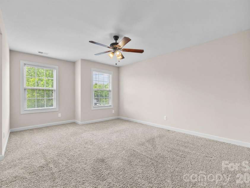 213 Candella Drive, Matthews, NC 28104.  MLS# CAR4365579, YatesRealty ID 21657. 