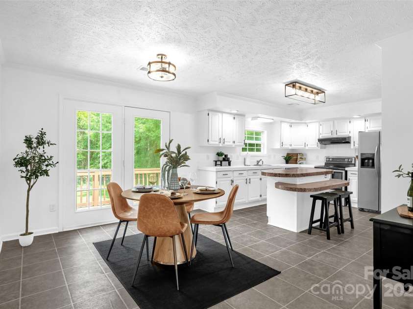 8632 Island Point Road, Sherrills Ford, NC 28673.  MLS# CAR4267323, YatesRealty ID 21657. 