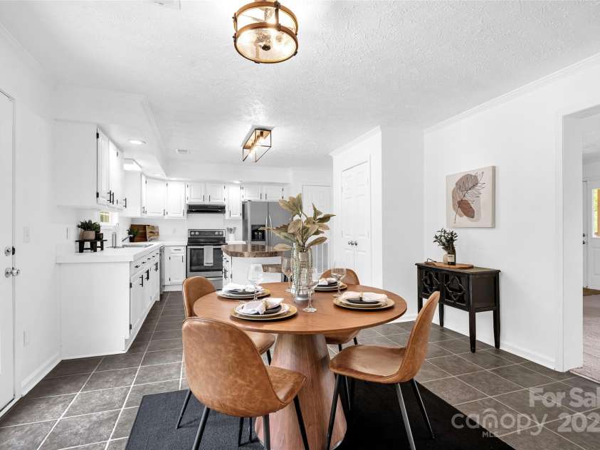 8632 Island Point Road, Sherrills Ford, NC 28673.  MLS# CAR4267323, YatesRealty ID 21657. 