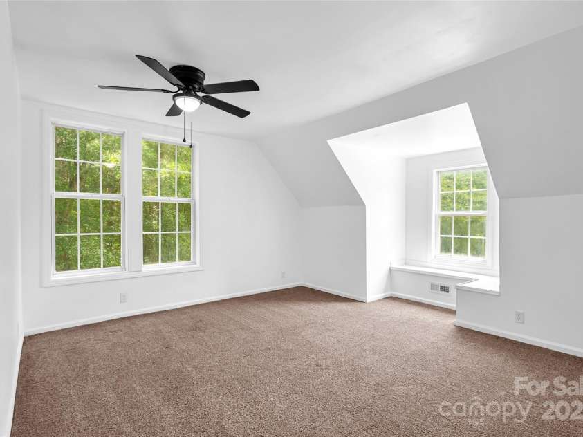 8632 Island Point Road, Sherrills Ford, NC 28673.  MLS# CAR4267323, YatesRealty ID 21657. 