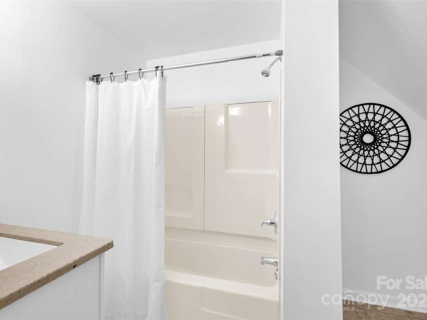 8632 Island Point Road, Sherrills Ford, NC 28673.  MLS# CAR4267323, YatesRealty ID 21657. 