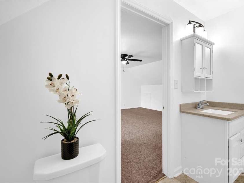 8632 Island Point Road, Sherrills Ford, NC 28673.  MLS# CAR4267323, YatesRealty ID 21657. 