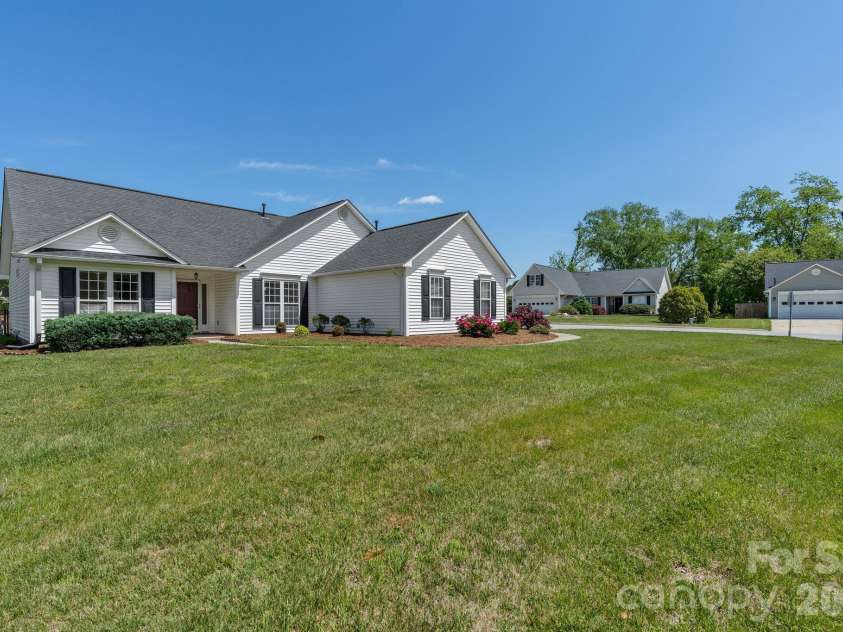 446 Planters Creek Road, Fletcher, NC 28732.  MLS# CAR4376782, YatesRealty ID 21658. 
