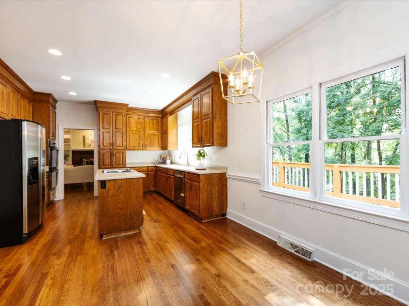 9415 Braemar Terrace, Charlotte, NC 28210.  MLS# CAR4271029, YatesRealty ID 21658. 