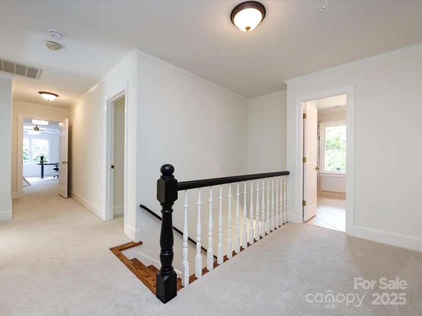 9415 Braemar Terrace, Charlotte, NC 28210.  MLS# CAR4271029, YatesRealty ID 21658. 