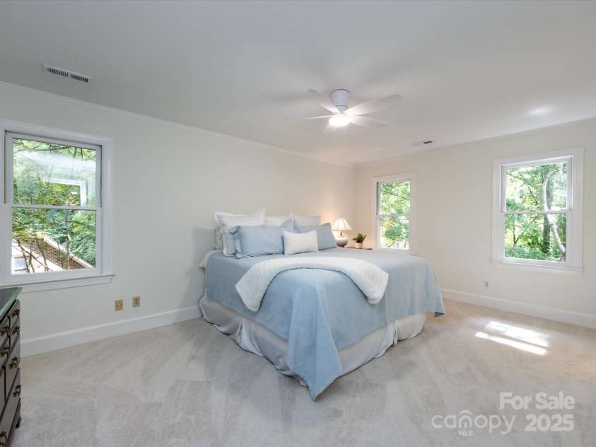 9415 Braemar Terrace, Charlotte, NC 28210.  MLS# CAR4271029, YatesRealty ID 21658. 