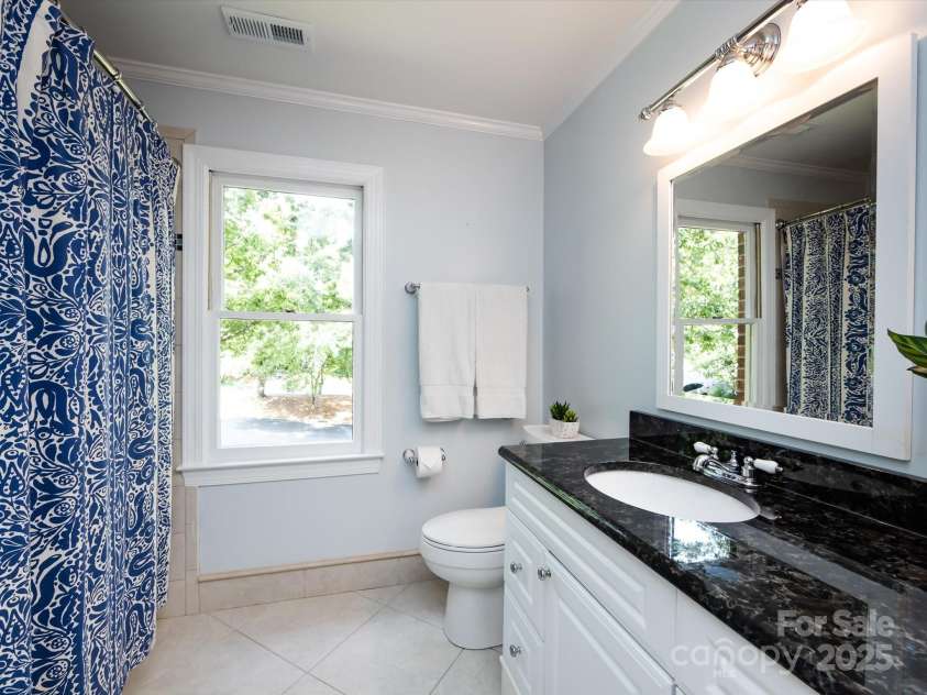 9415 Braemar Terrace, Charlotte, NC 28210.  MLS# CAR4271029, YatesRealty ID 21658. 