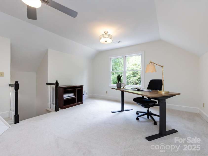9415 Braemar Terrace, Charlotte, NC 28210.  MLS# CAR4271029, YatesRealty ID 21658. 