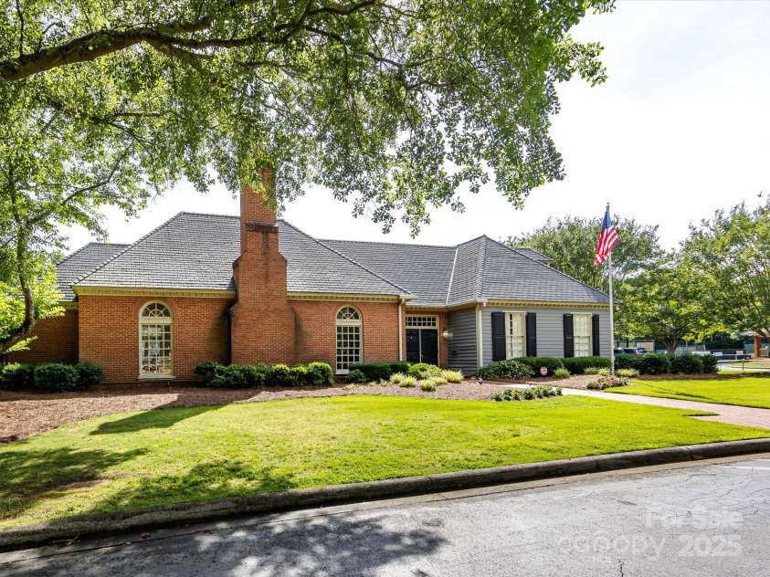 9415 Braemar Terrace, Charlotte, NC 28210.  MLS# CAR4271029, YatesRealty ID 21658. 