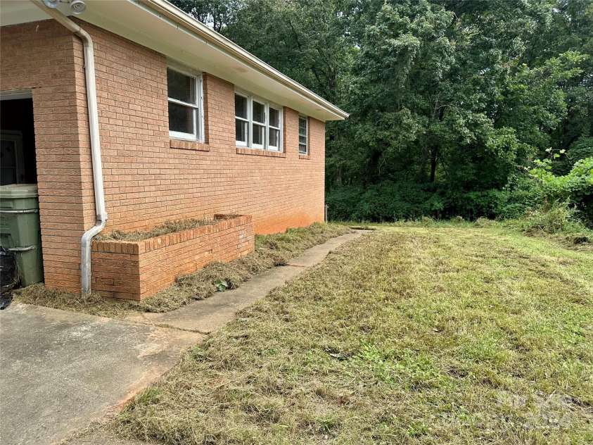 274 Ledbetter Road, Spindale, NC 28160.  MLS# CAR4185539, YatesRealty ID 2166. 