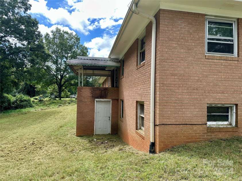 274 Ledbetter Road, Spindale, NC 28160.  MLS# CAR4185539, YatesRealty ID 2166. 