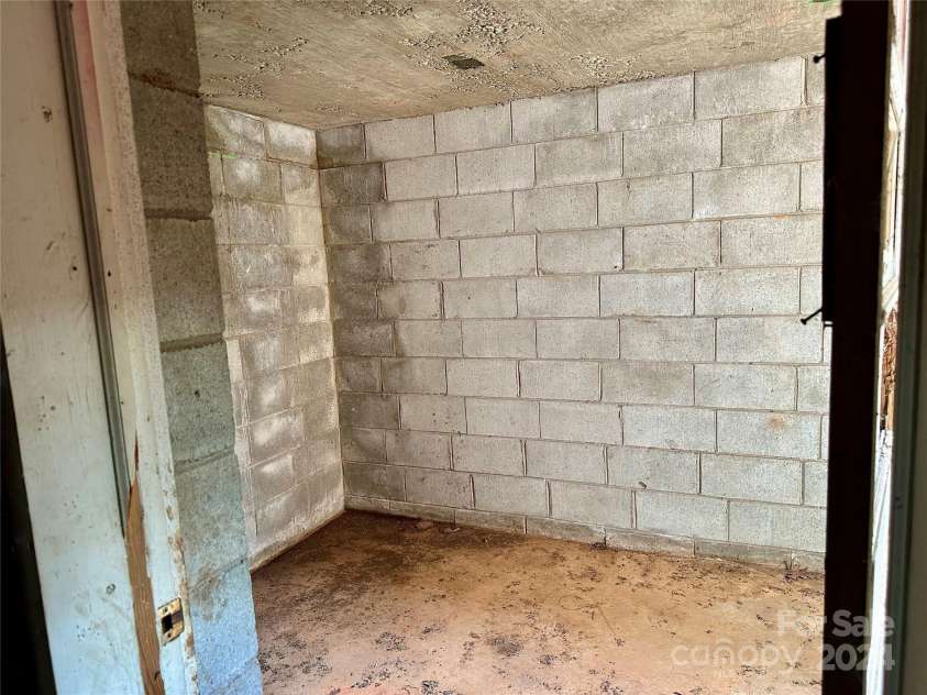 274 Ledbetter Road, Spindale, NC 28160.  MLS# CAR4185539, YatesRealty ID 2166. 