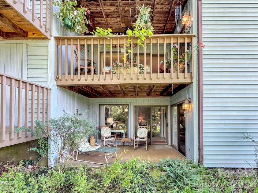 87 Willow Road, Waynesville, NC 28786.  MLS# CAR4297999, YatesRealty ID 2166. 