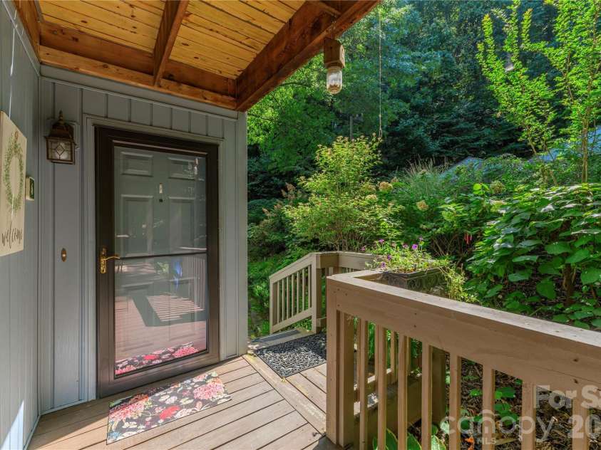 87 Willow Road, Waynesville, NC 28786.  MLS# CAR4421273, YatesRealty ID 2166. Welcome home!