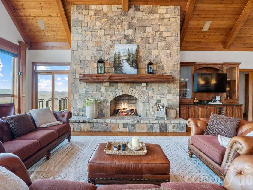2054 Reynolds Parkway, Boone, NC 28607.  MLS# CAR4365818, YatesRealty ID 21660. 