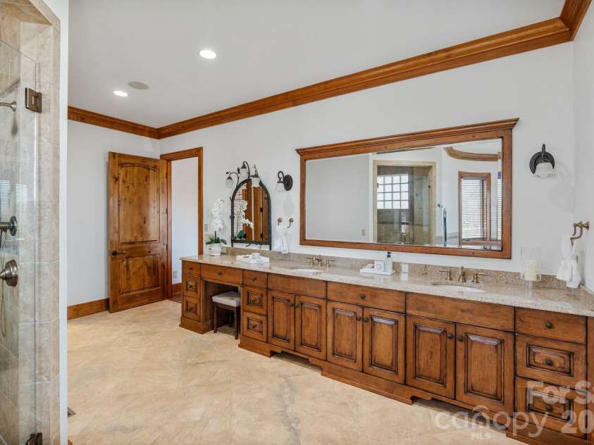 2054 Reynolds Parkway, Boone, NC 28607.  MLS# CAR4365818, YatesRealty ID 21660. 