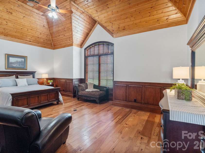 2054 Reynolds Parkway, Boone, NC 28607.  MLS# CAR4365818, YatesRealty ID 21660. 
